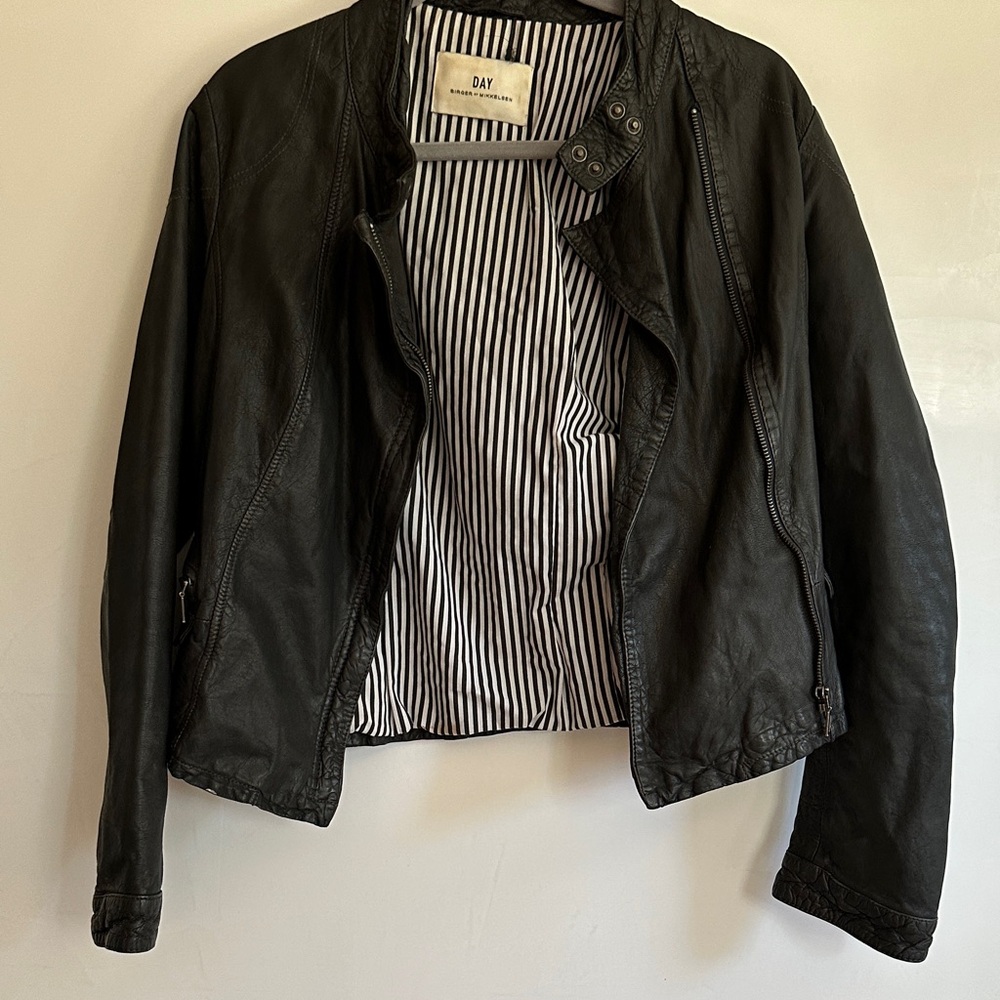 Day- by Maline Birger 100% lambs leather
